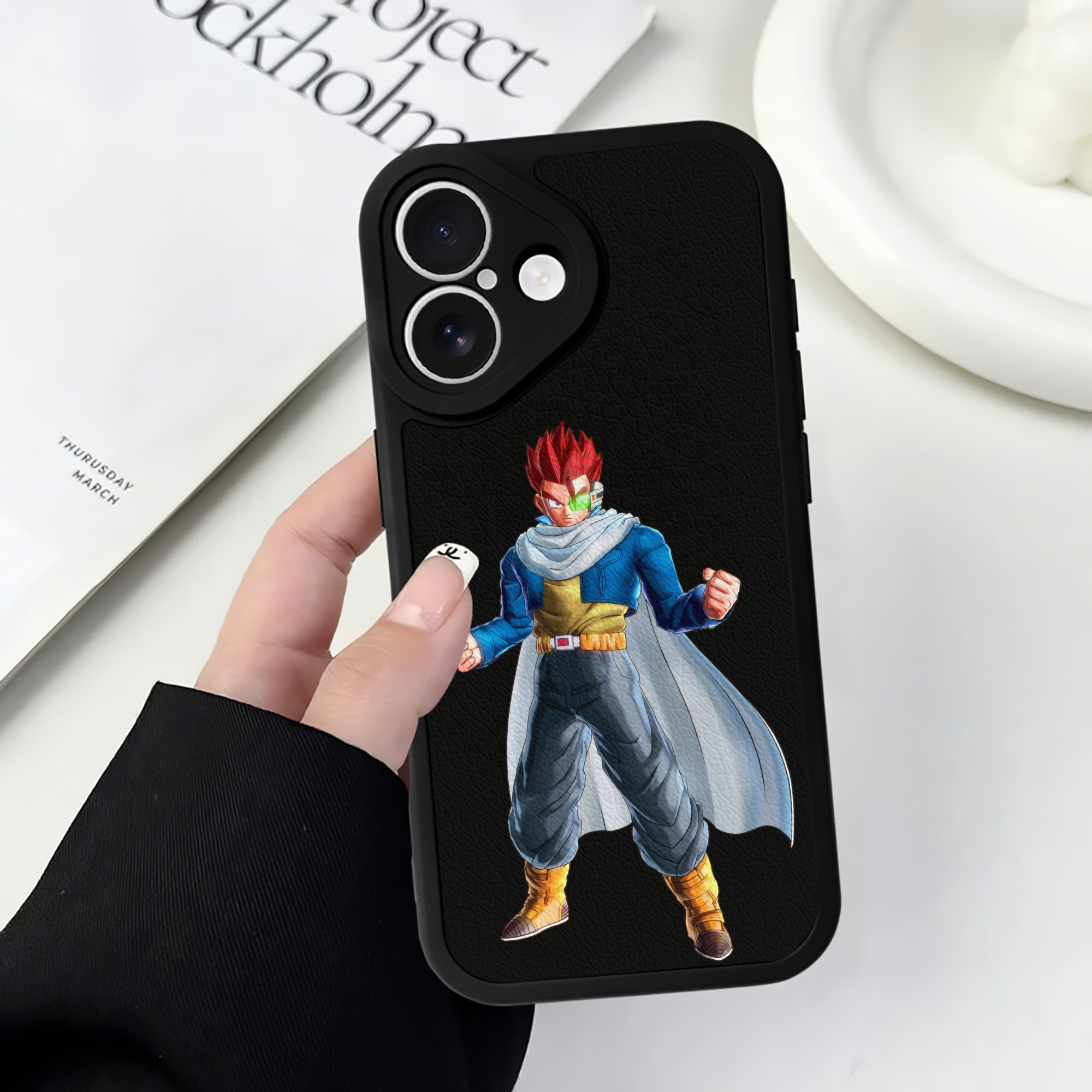 （画像用） ドラゴンボール 孫 悟飯（そんごはん）DRAGON BALL Son Gohan 【iPhone 16シリーズ対応】シリコンスマホケース（レザー調） 材質：シリコン